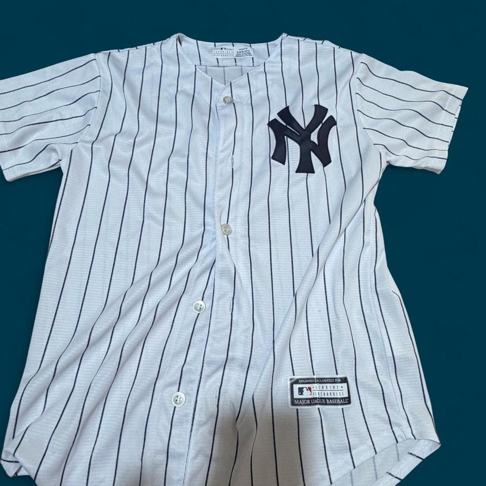 Kids Yankees jersey - Picture 2 of 3